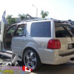 Lincoln Navigator 1997-2002 Lambo Vertical Doors Kit - VDCLN9702 - Image 14